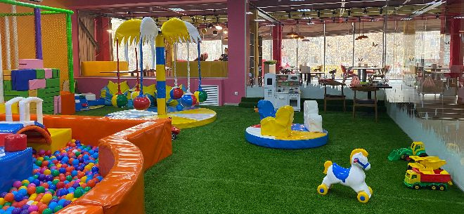 Парк развлечений Play Park