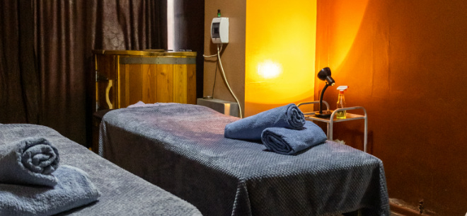 Сильвия Сент ойнайтын фильмдерді қараңыз Қыз үлкен әтештің суретін жұтады