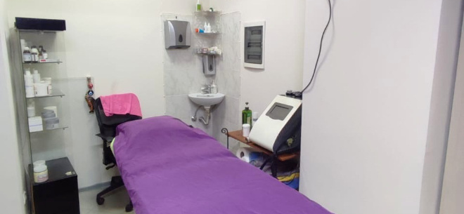 Косметолог Анна