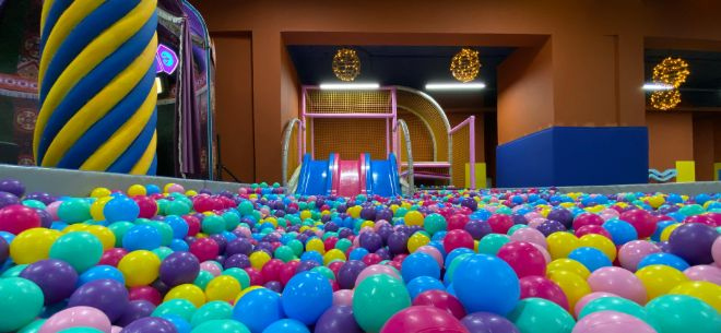 Детский парк развлечений Pixel park